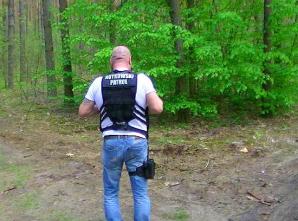 Uwaga wypożyczalnie samochodów! Rutkowski na tropie złodzieja, który posługuje się fałszywym dowodem osobistym na nazwisko Adam Mieczysław Oleś!