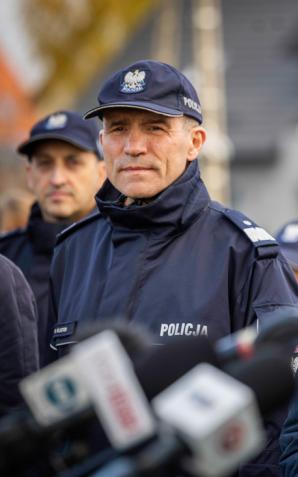 Otwarcie nowej siedziby Posterunku Policji w Młynarach z udziałem wiceministra Błażeja Pobożego
