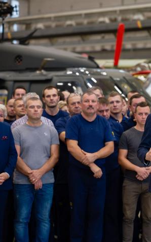 [VIDEO] Premier Mateusz Morawiecki w PZL Mielec